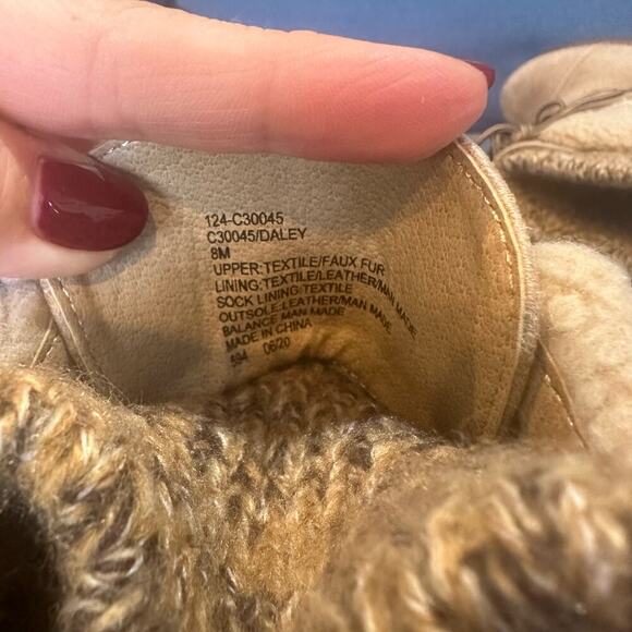 NWT Daley Lace Up Booties from Cliffs by White Mountain, Size 8M (JJ) - Picture 9 of 10